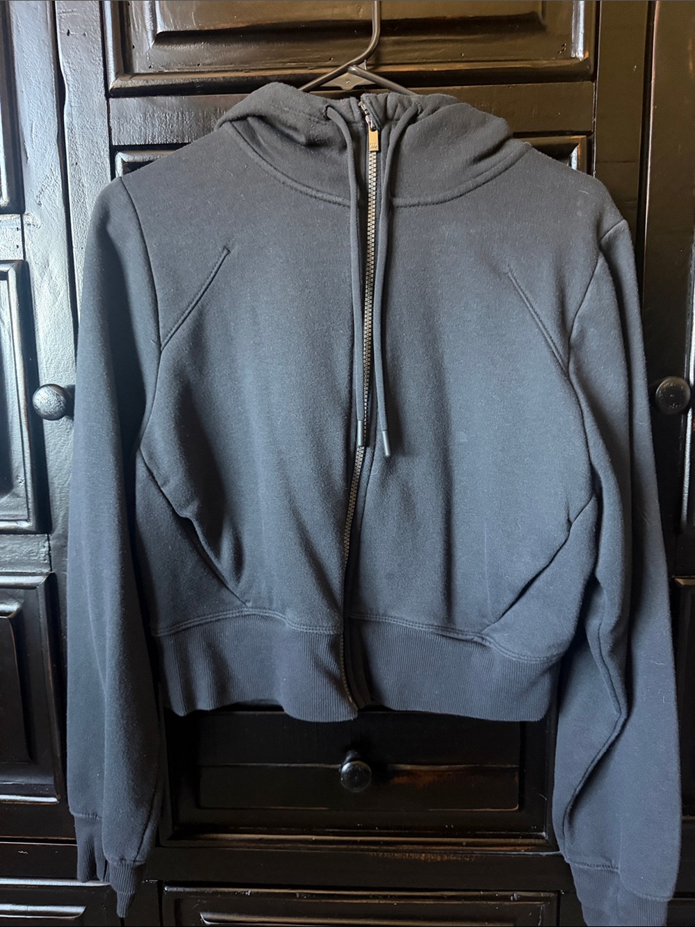 All In Motion women’s Black Zip-Up cropped Hoodie
